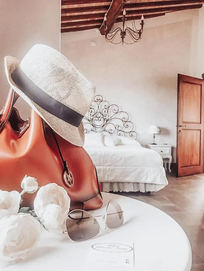 *** Couette-café Bed and Breakfast Antica Torre Del Borgo à Certaldo Italie